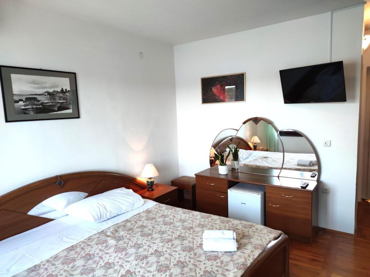 Pansion Alen - Dugi Otok Bed & Breakfast Luka  ภายนอก รูปภาพ