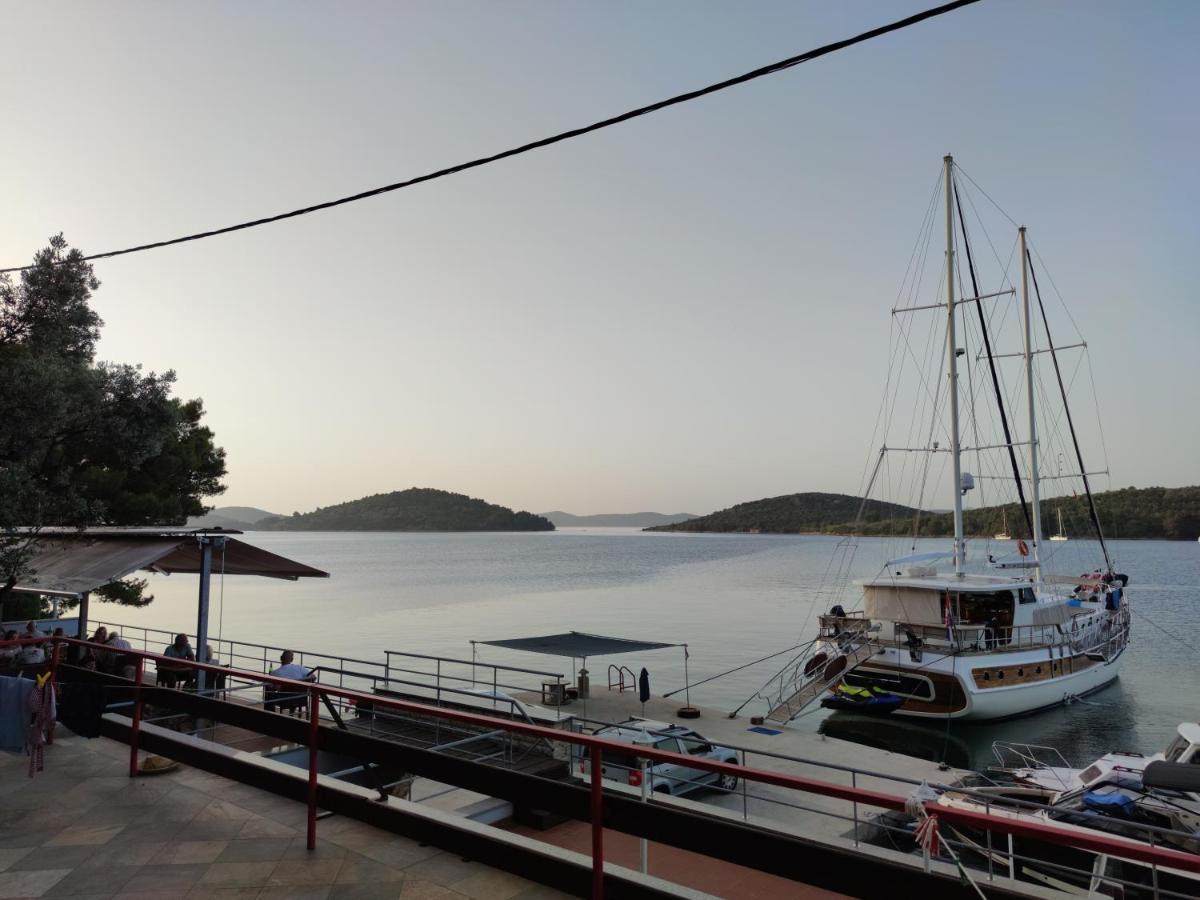 Pansion Alen - Dugi Otok Bed & Breakfast Luka  ภายนอก รูปภาพ