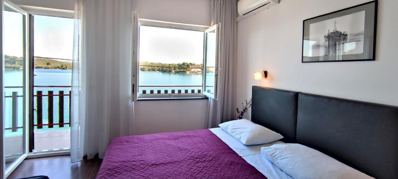 Pansion Alen - Dugi Otok Bed & Breakfast Luka  ภายนอก รูปภาพ