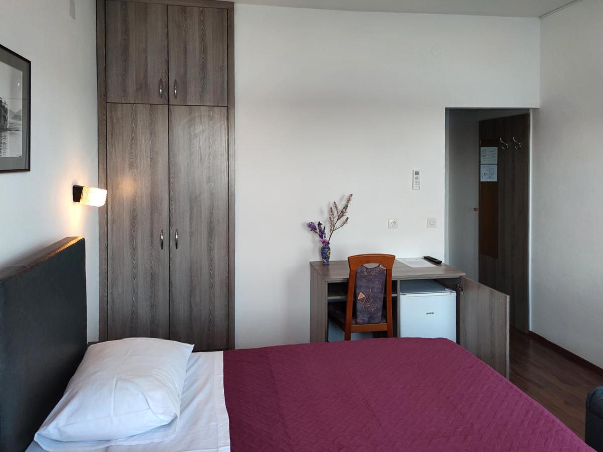Pansion Alen - Dugi Otok Bed & Breakfast Luka  ภายนอก รูปภาพ
