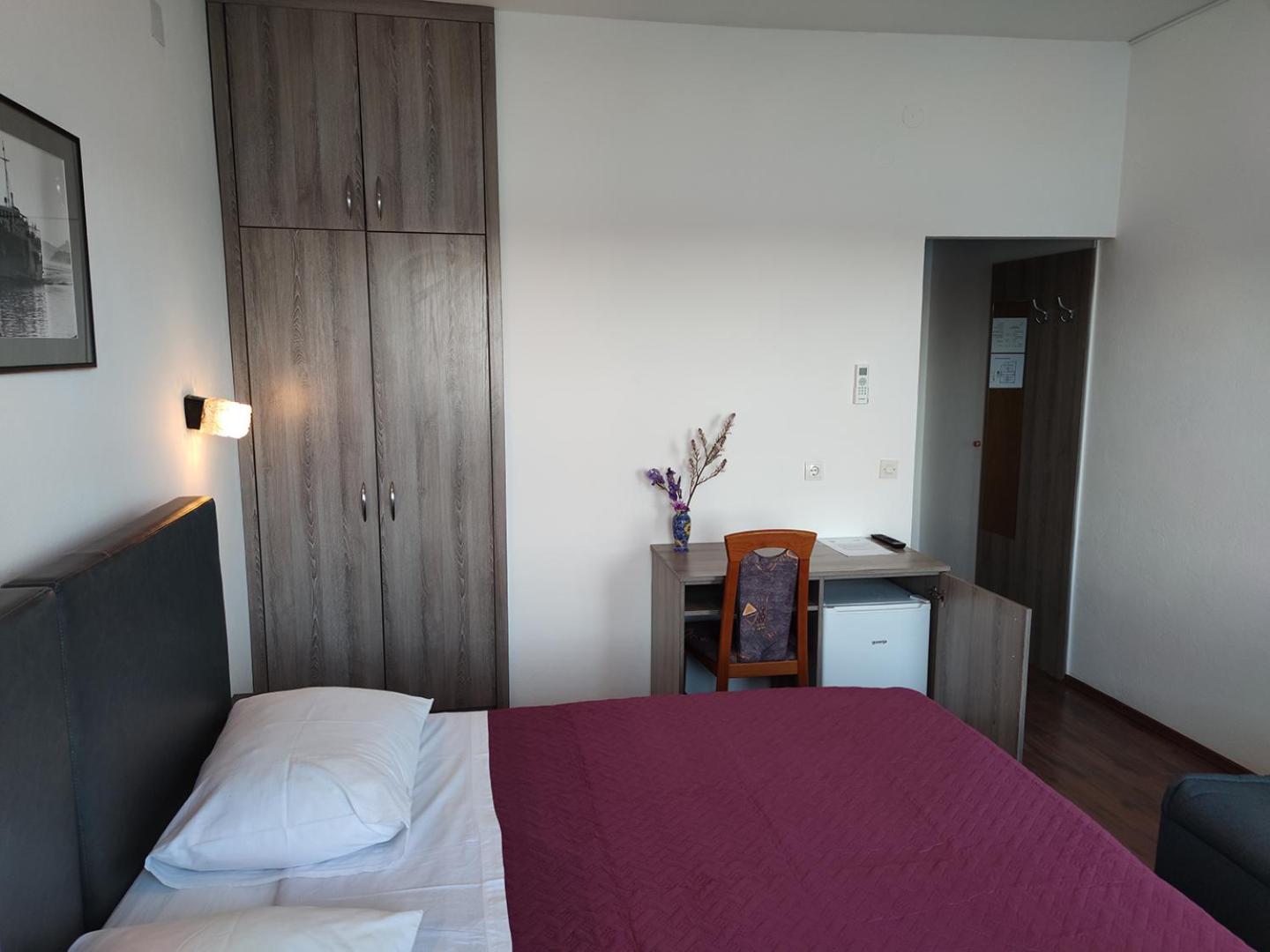 Pansion Alen - Dugi Otok Bed & Breakfast Luka  ภายนอก รูปภาพ