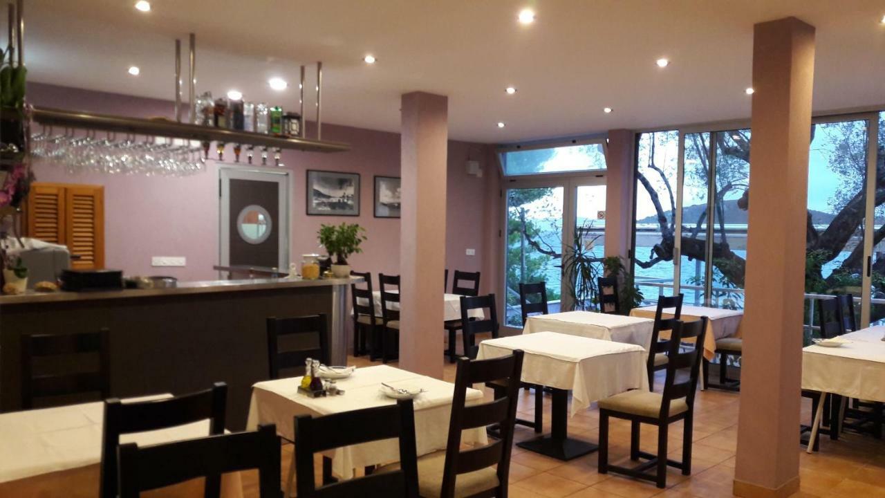 Pansion Alen - Dugi Otok Bed & Breakfast Luka  ภายนอก รูปภาพ